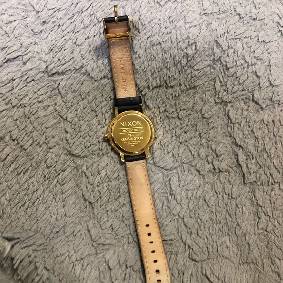 Women’s Nixon watch - Picture 3 of 3